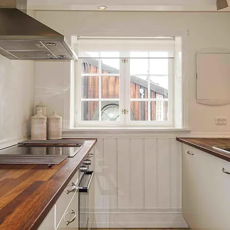 Holiday home 2 Bedroom Front In *