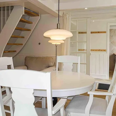 2 Bedroom Front In Svaneke