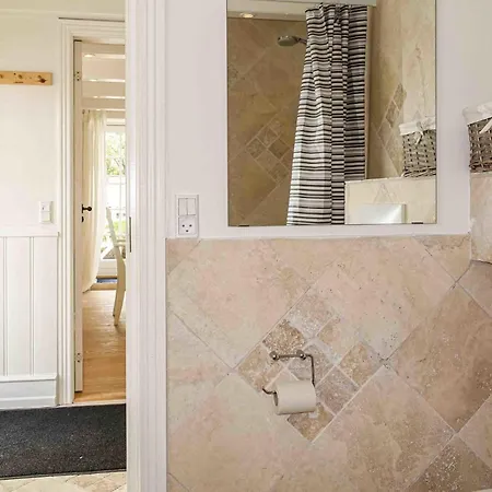 2 Bedroom Front In Svaneke